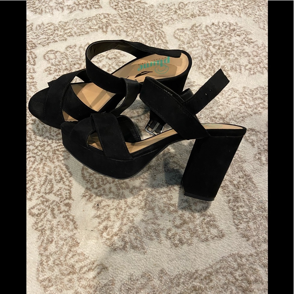 Black chunky block heeled sandals (suede)